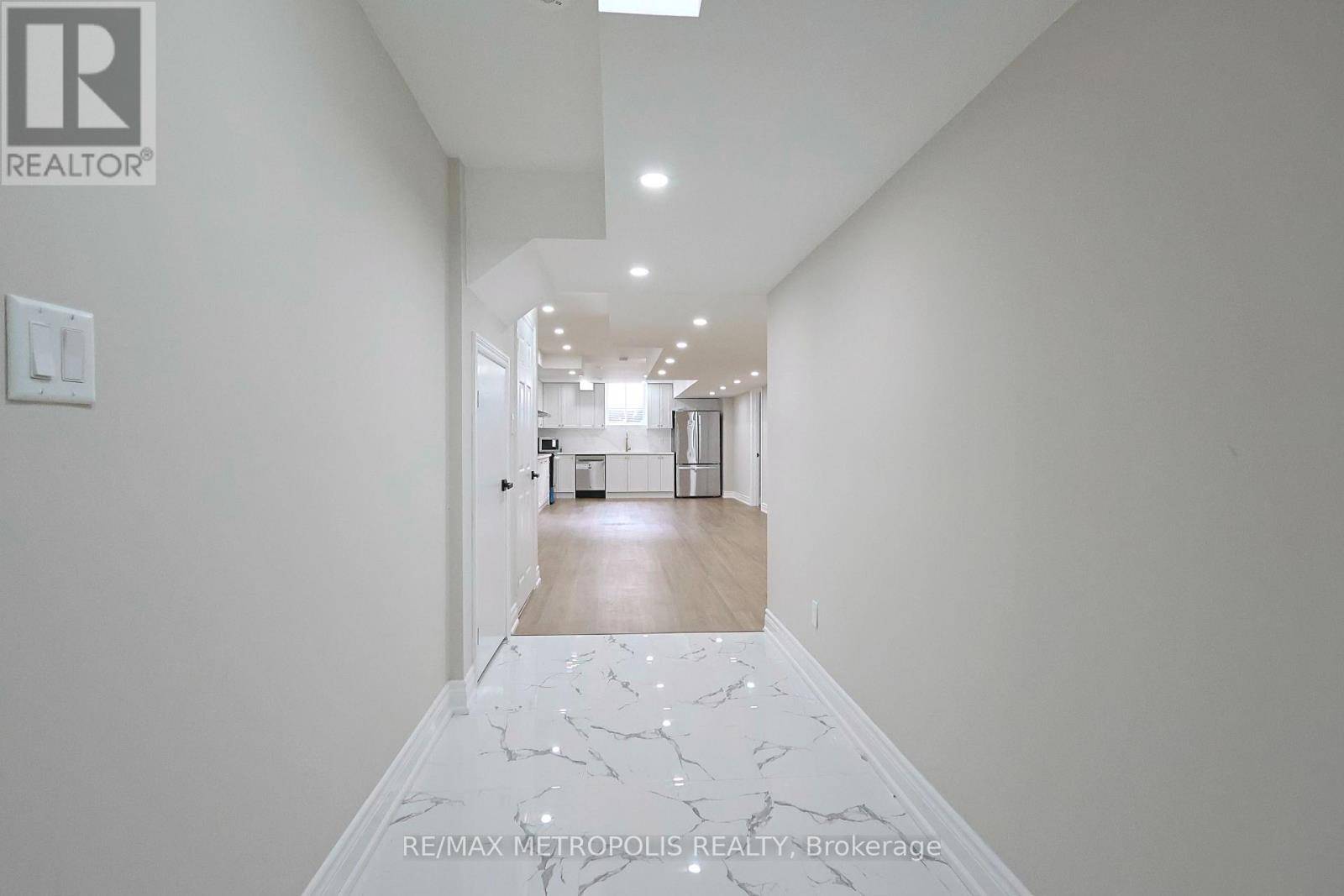 Bradford West Gwillimbury (bradford), ON L3Z4M7,25 Mac Campbell WAY #Bsmt