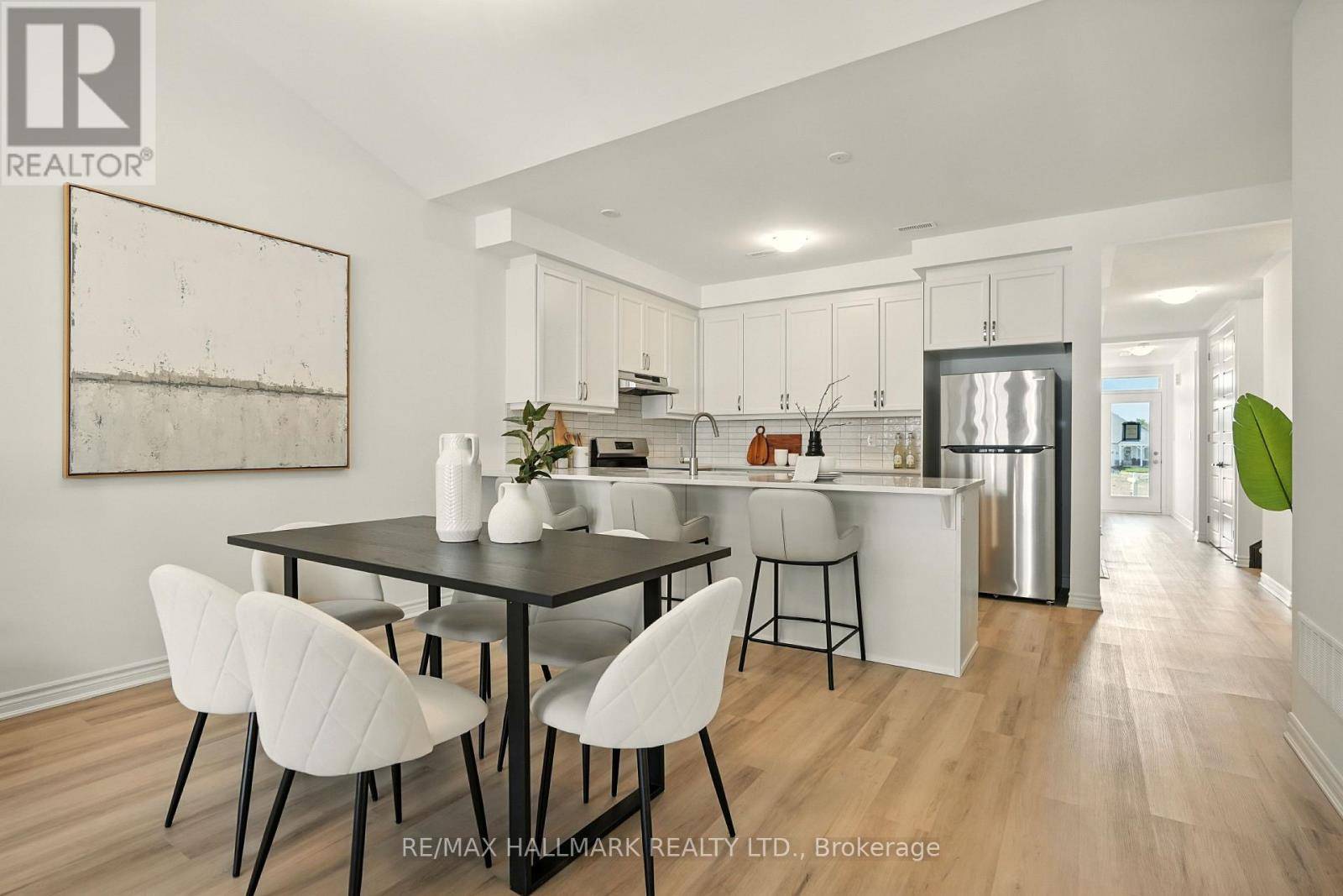 Innisfil, ON L9S0S9,716 KEAST PLACE