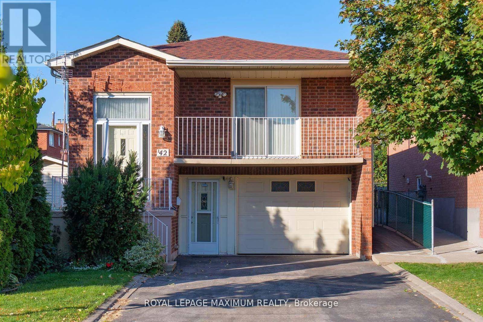 Vaughan (west Woodbridge), ON L4L3V4,42 KAISER DRIVE