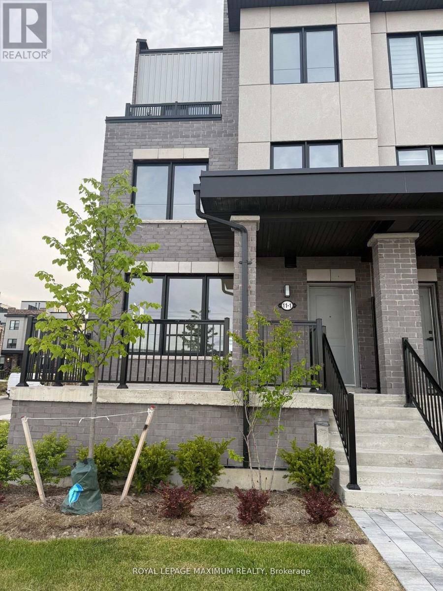 Bradford West Gwillimbury (bradford), ON L3Z4M1,11 Baynes WAY North #1