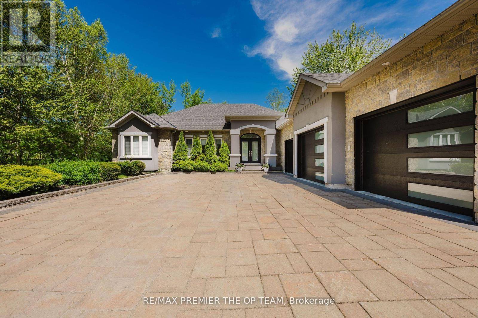 Innisfil, ON L9S5A3,1856 INNISBROOK STREET