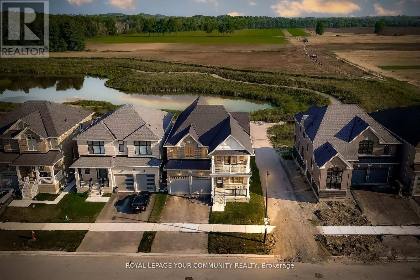 Georgina (sutton & Jackson's Point), ON L0E1R0,35 BIG CANOE DRIVE