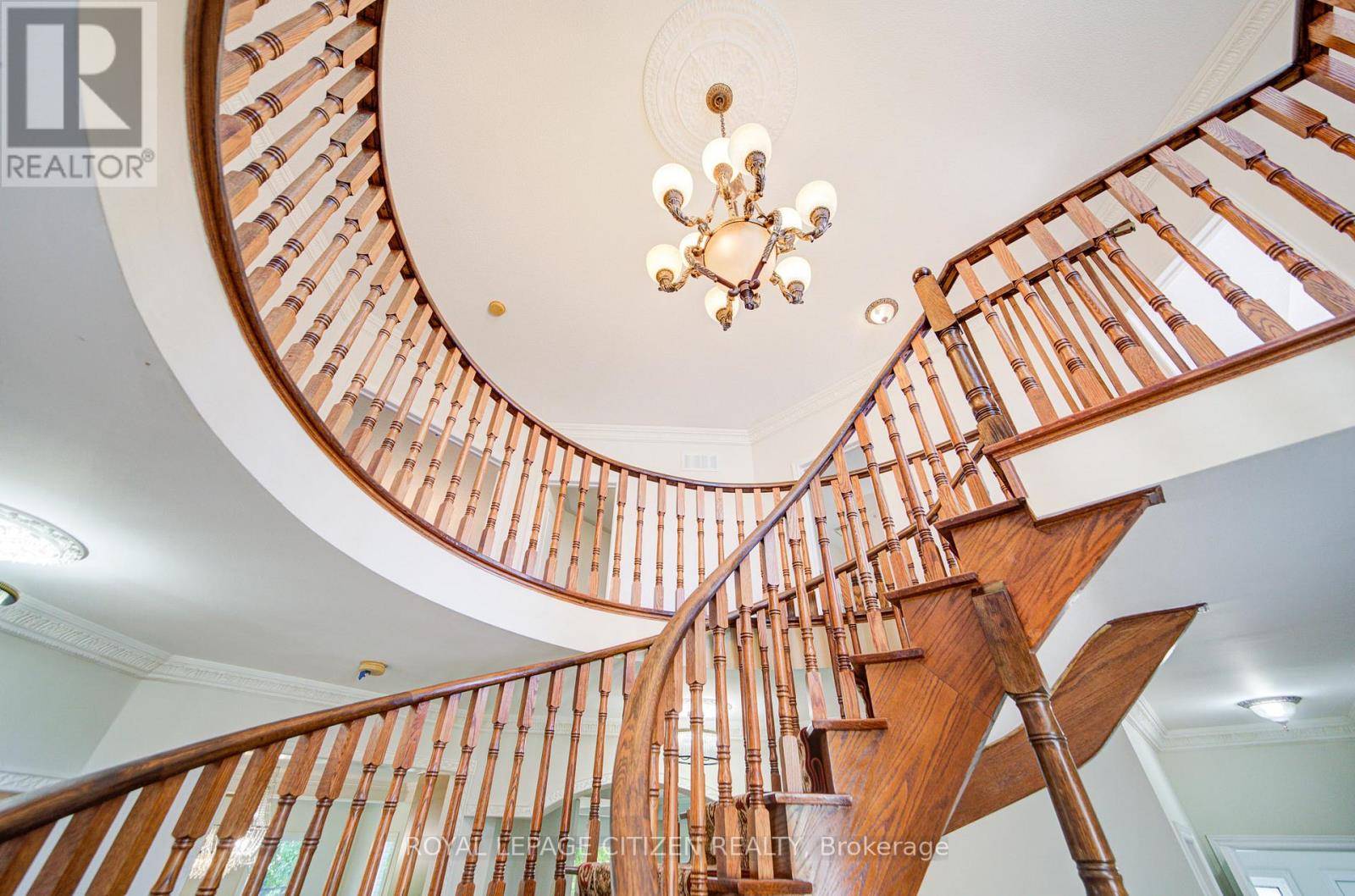 Vaughan (east Woodbridge), ON L4L9K3,180 KIMBER CRESCENT