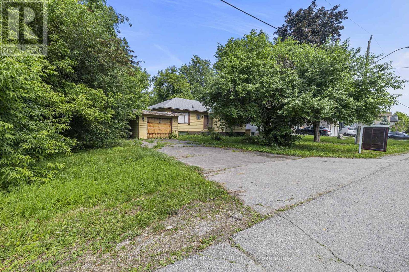 Richmond Hill (oak Ridges), ON L4E3C2,67 FERGUS AVENUE