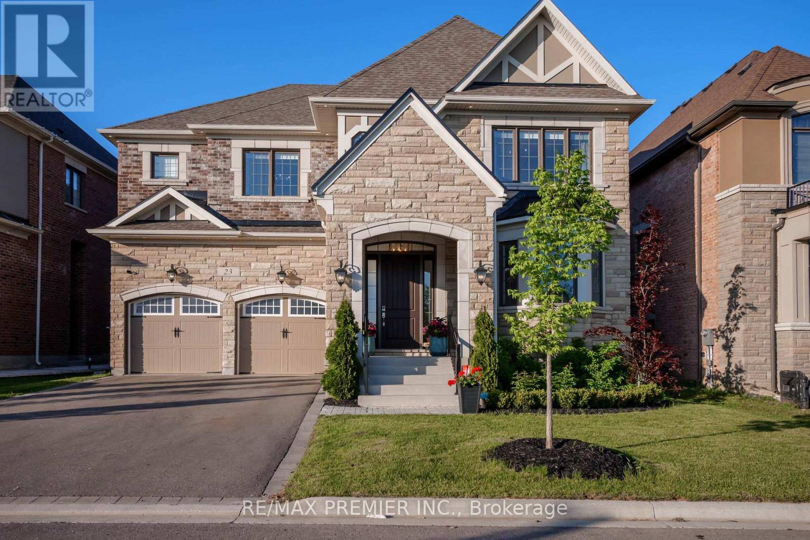 Vaughan (kleinburg), ON L4H4V2,23 GRACE LAKE COURT