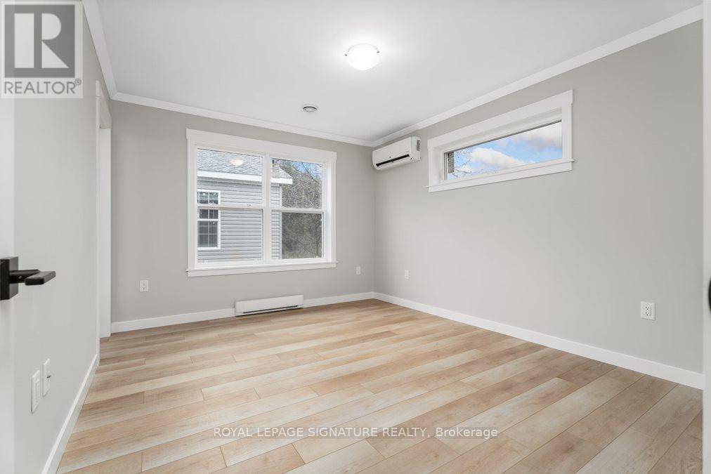 Innisfil (cookstown), ON L0L1L0,14 BRIAR WOOD PLACE