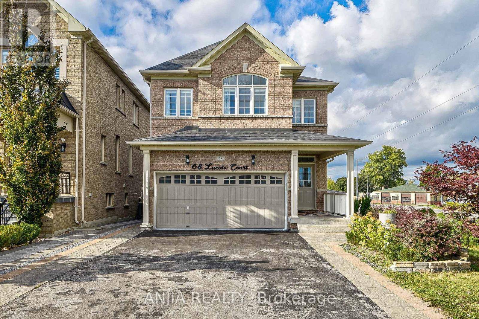 Whitchurch-stouffville (stouffville), ON L4A1S1,68 LUCIDA COURT