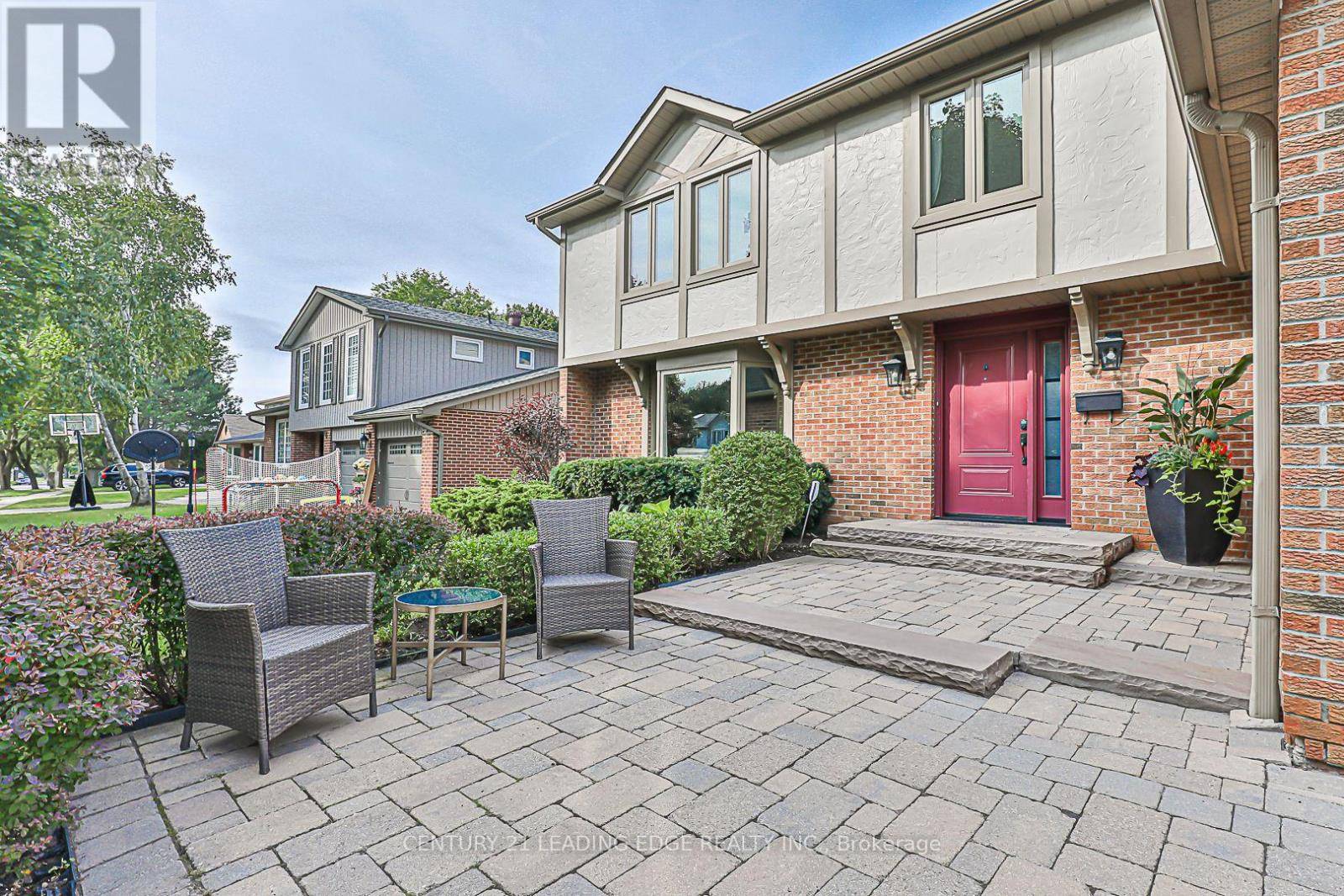 Markham (markham Village), ON L3P2J4,110 SIR LANCELOT DRIVE