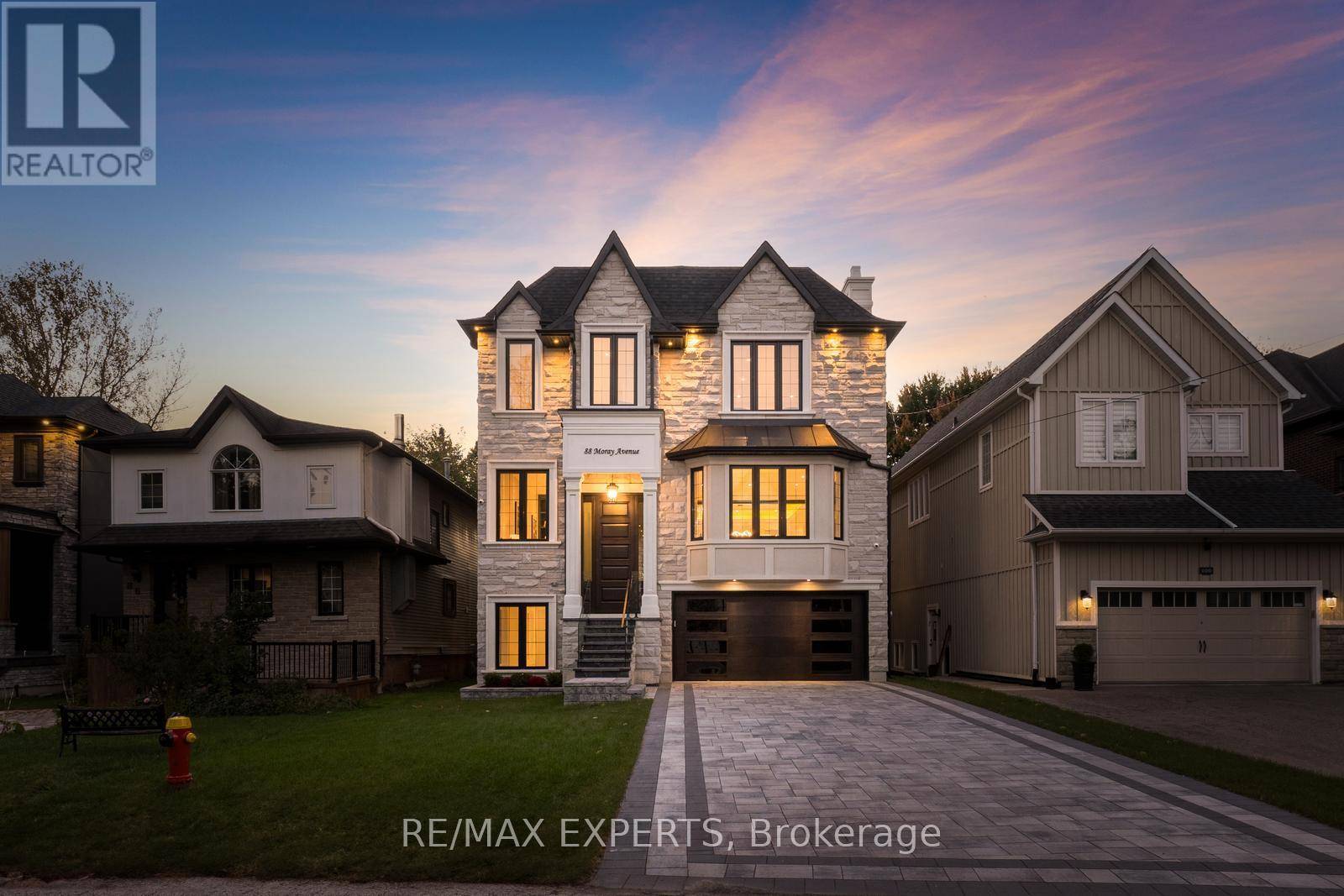 Richmond Hill (oak Ridges Lake Wilcox), ON L4E3E2,88 MORAY AVENUE