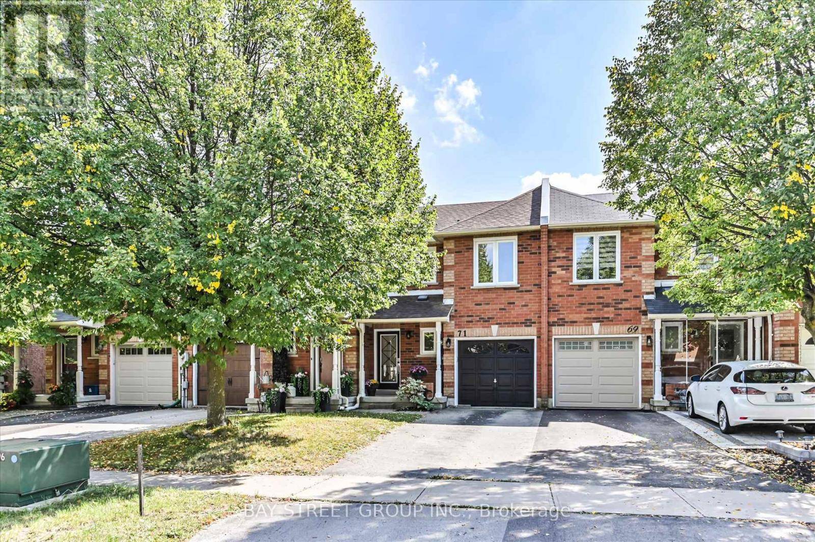 Richmond Hill (oak Ridges), ON L4E3T8,71 SILVERDART CRESCENT