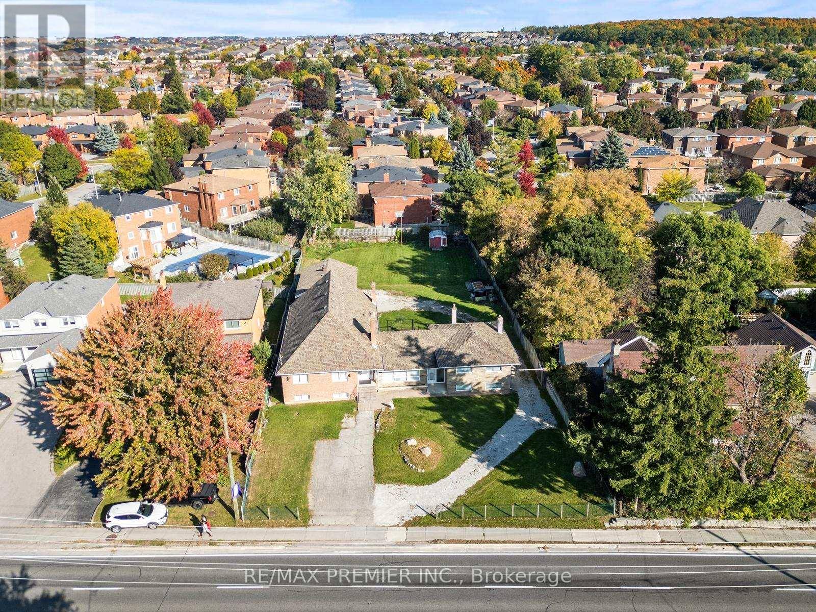 Vaughan (maple), ON L6A3Y5,9725 KEELE STREET