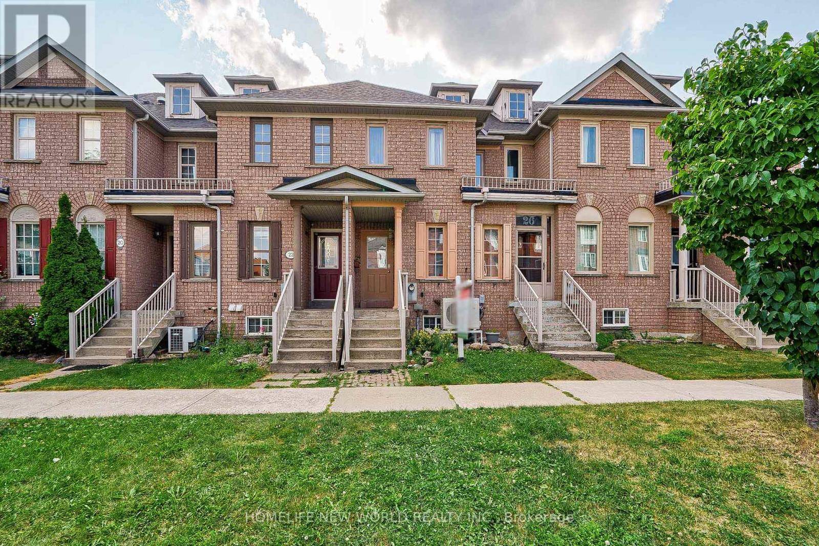 Richmond Hill (langstaff), ON L4B4E1,24 ELLESMERE STREET