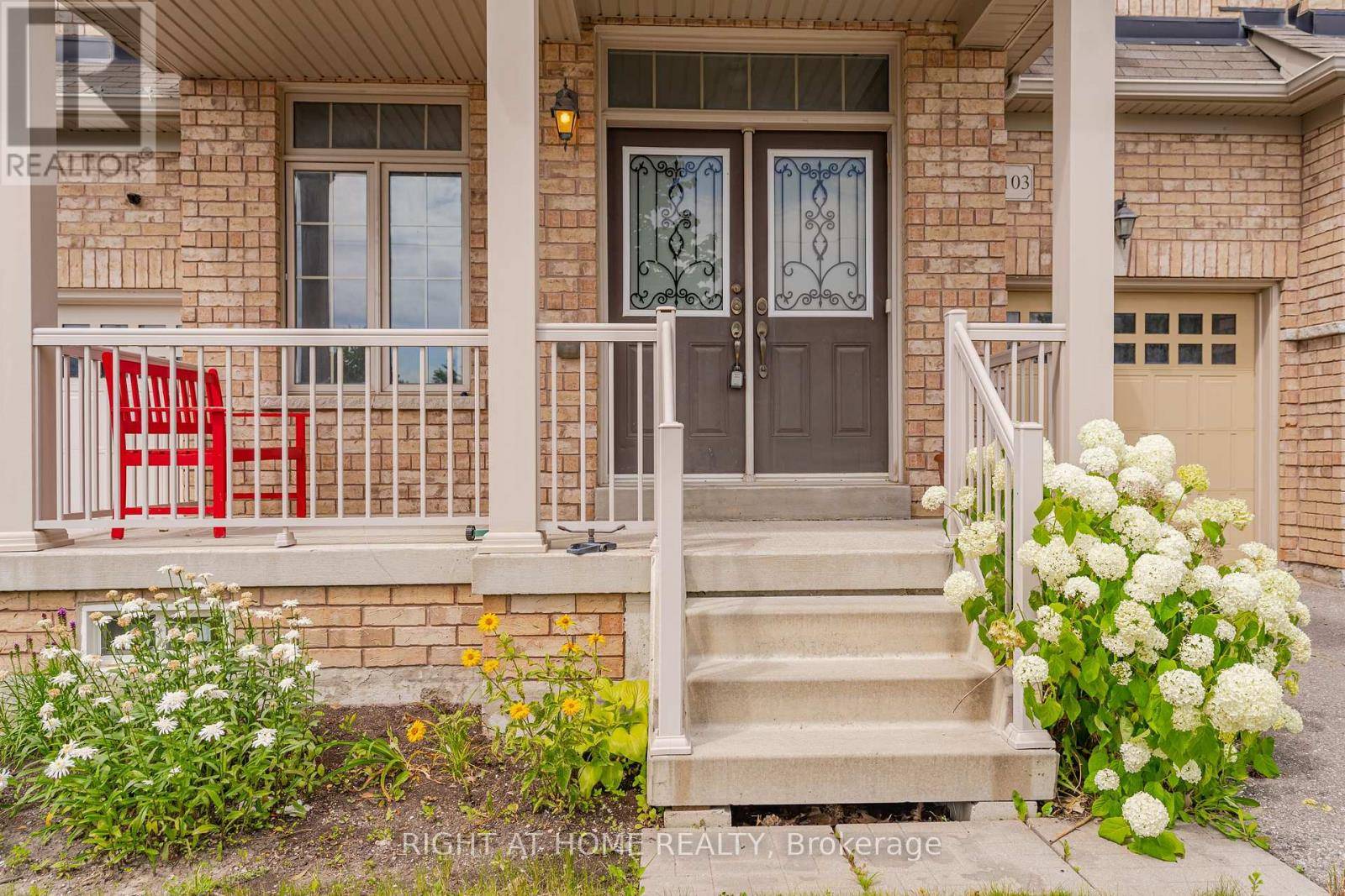 Whitchurch-stouffville (stouffville), ON L4A1S2,103 DURHAMVIEW CRESCENT