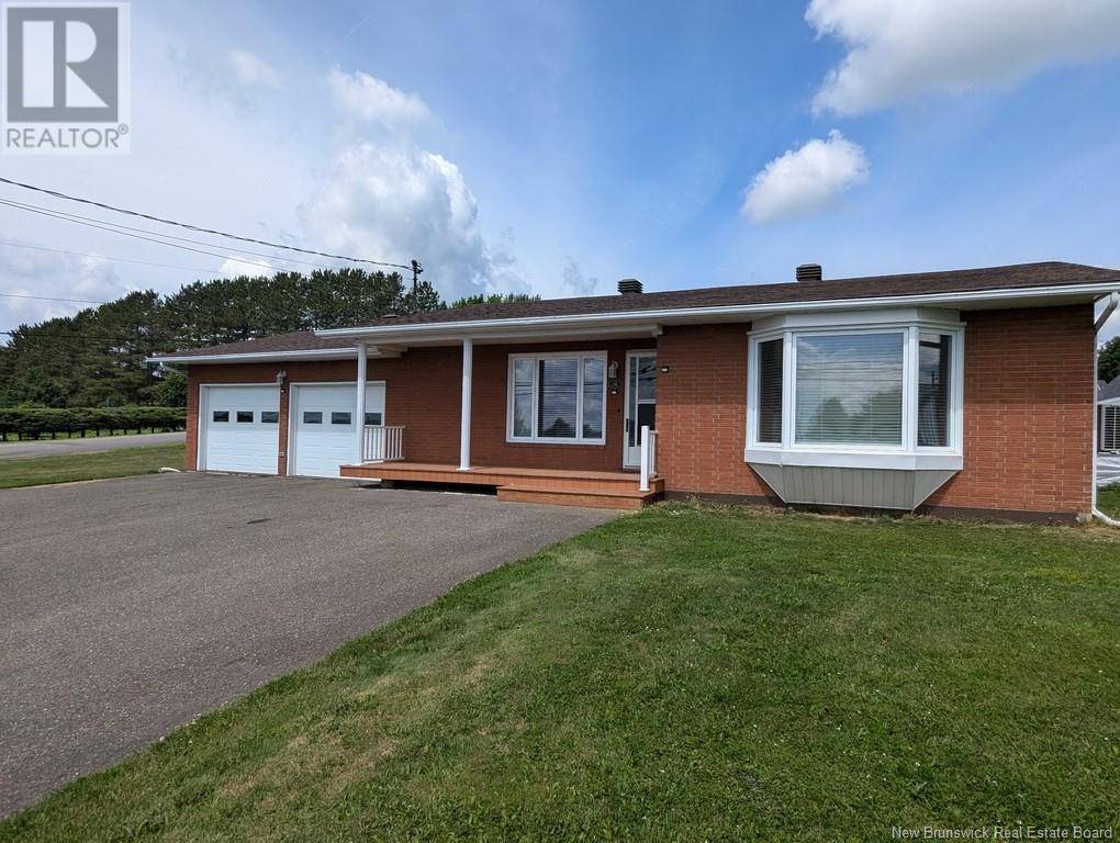 Sainte-anne-de-madawaska, NB E7E1G6,18 Martin Road