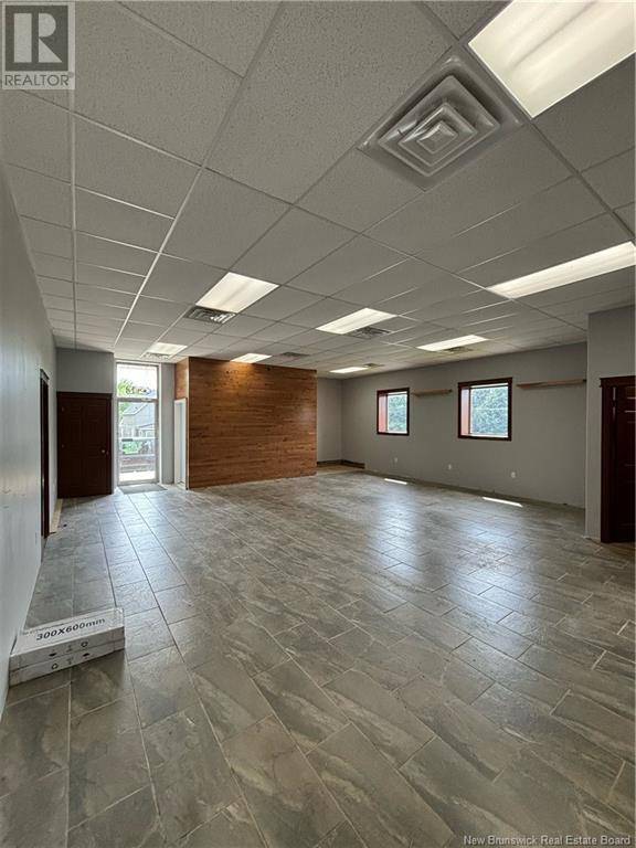 Fredericton, NB E3A2B2,8 Gilbert Street