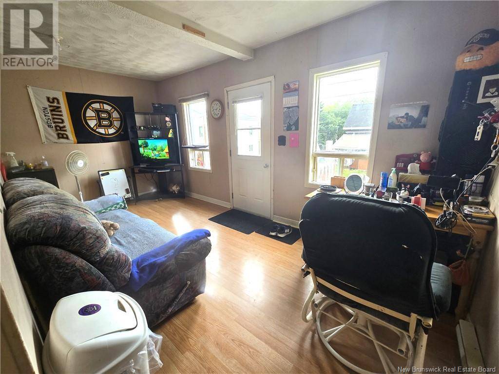 Edmundston, NB E3V1M7,17 23 Rosario Street