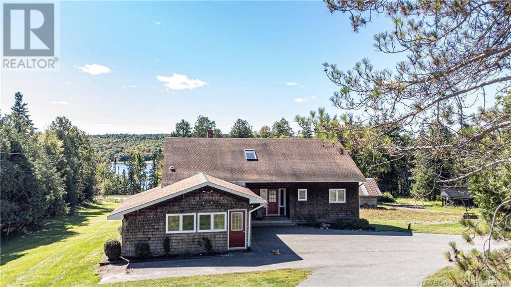 Keswick Ridge, NB E6L1P2,140 Mactaquac Heights Road