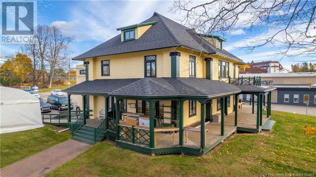 Saint Andrews, NB E5B1A1,46 Reed Avenue