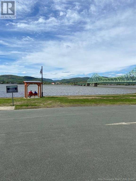 Campbellton, NB E3N2A9,15-17 Andrew Street