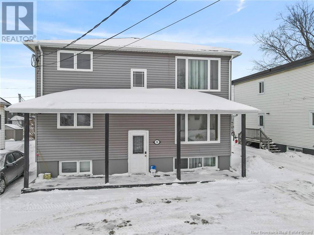 Moncton, NB E1C6Y5,38 DERBY Street