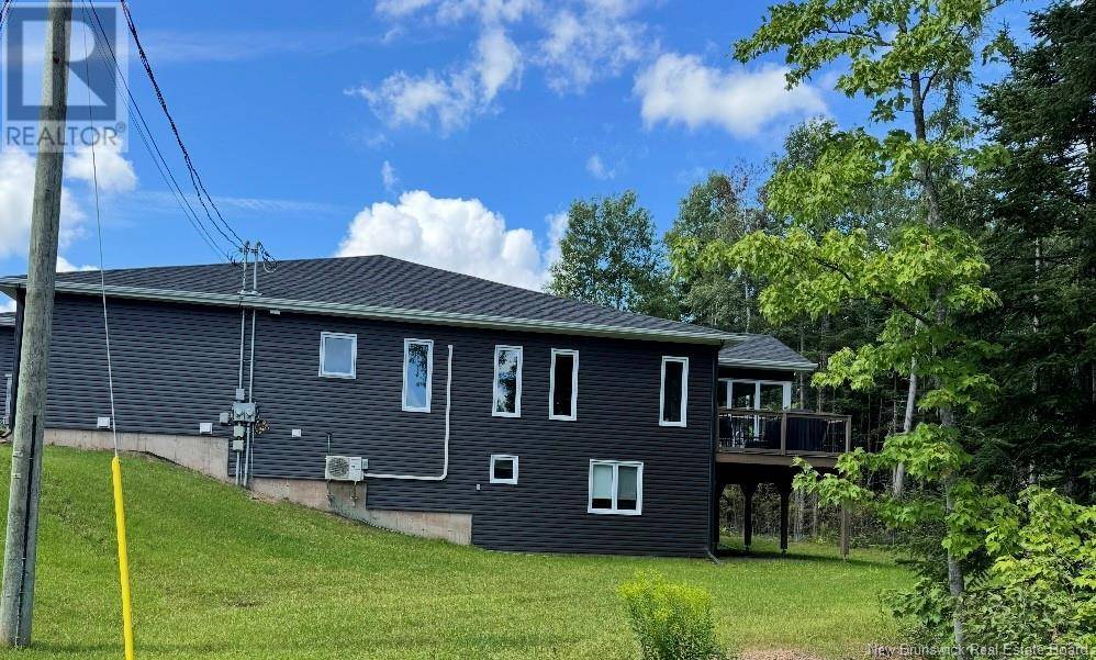Dieppe, NB E1A0H3,302 Damien Street