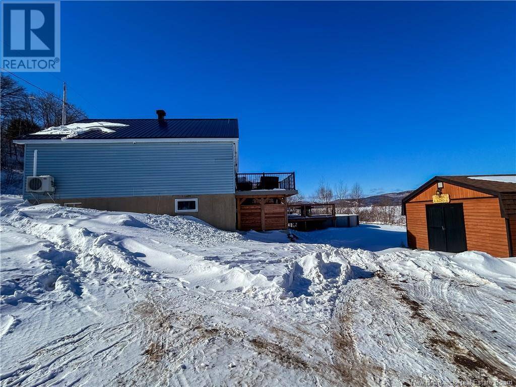 Campbellton, NB E3N2G1,67 Hillside Street