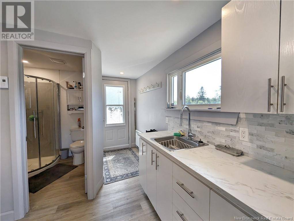 Caraquet, NB E1W1A3,43 Léger Street
