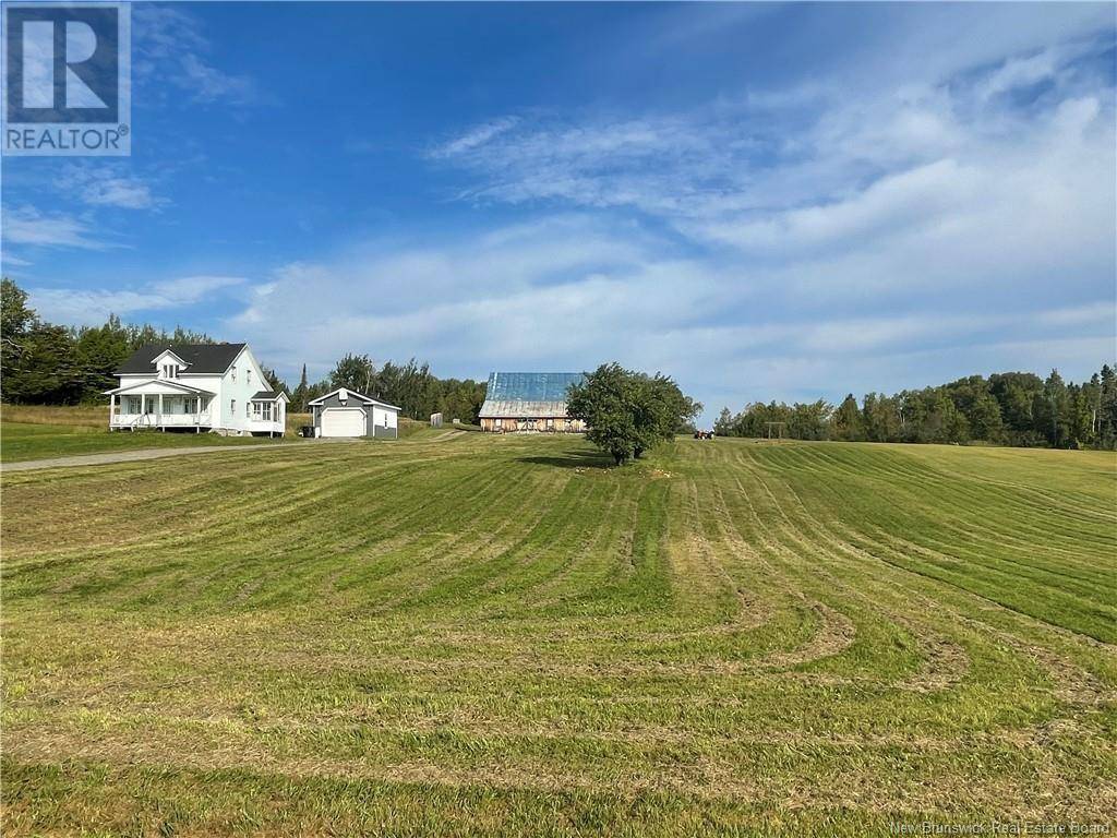 Balmoral, NB E8E1C1,1659 Des Pionniers Avenue