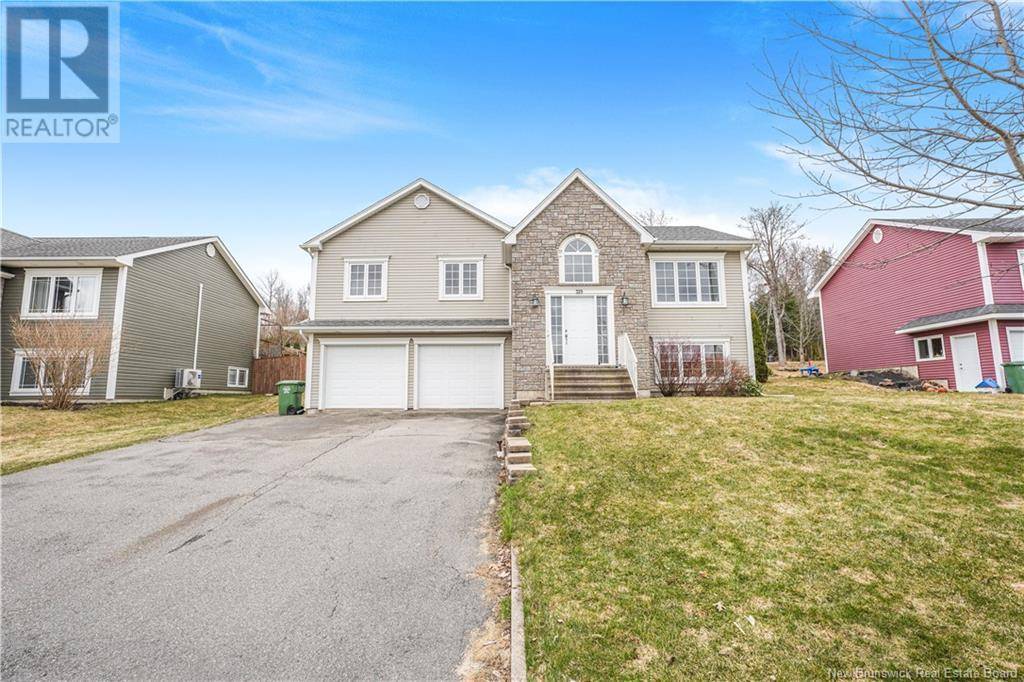 Fredericton, NB E3C1M1,215 Talisman Crescent