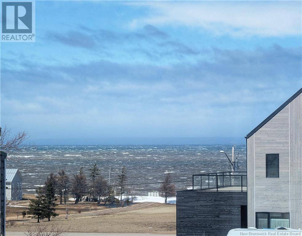 Caraquet, NB E1W1B5,299 Bd St Pierre E Boulevard