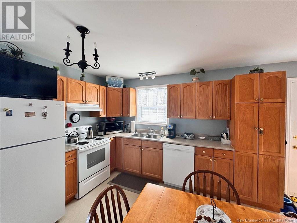 Woodstock, NB E7M1B7,104 Water  South Street