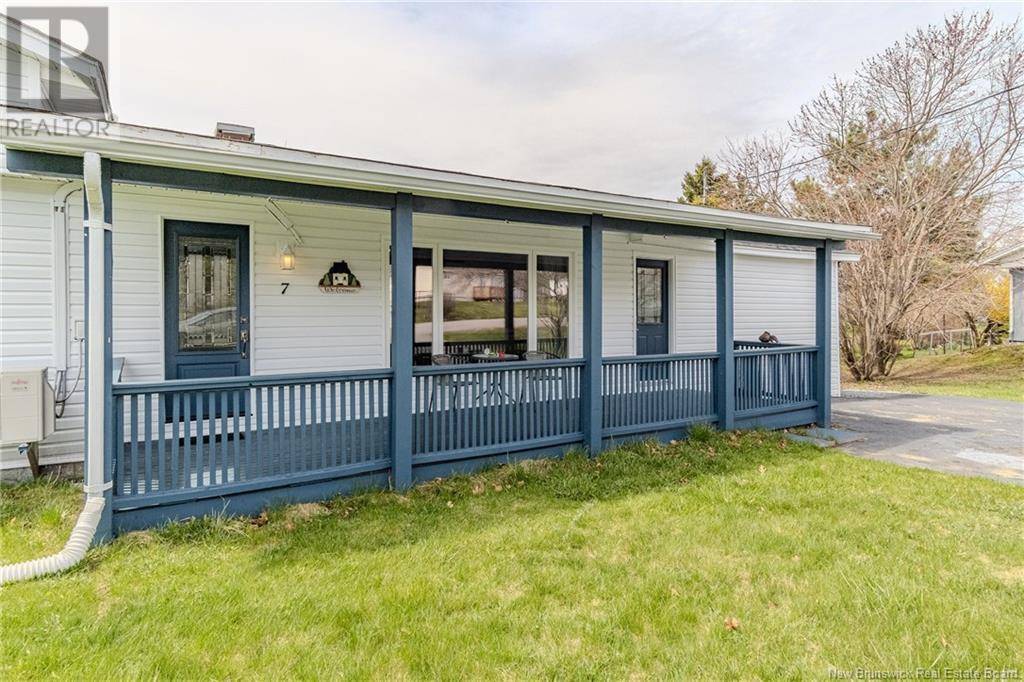 Saint John, NB E2J3C1,7 Myles Drive