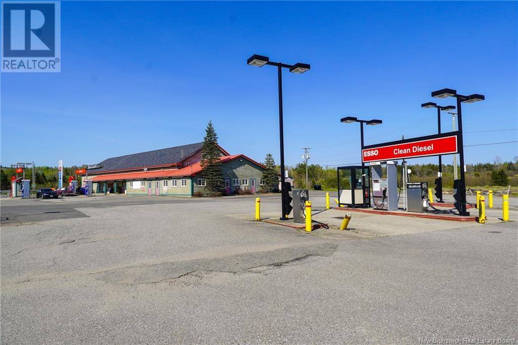 Oak Bay, NB E3L3W7,5 Old Bay Road