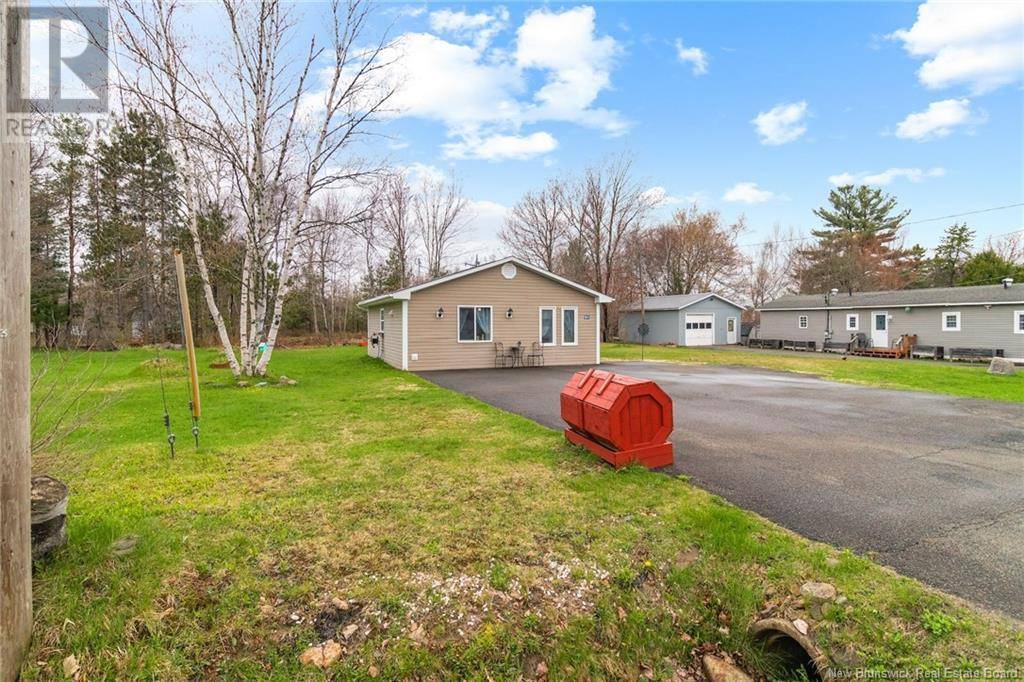 Minto, NB E4B2P5,84 Upton Street