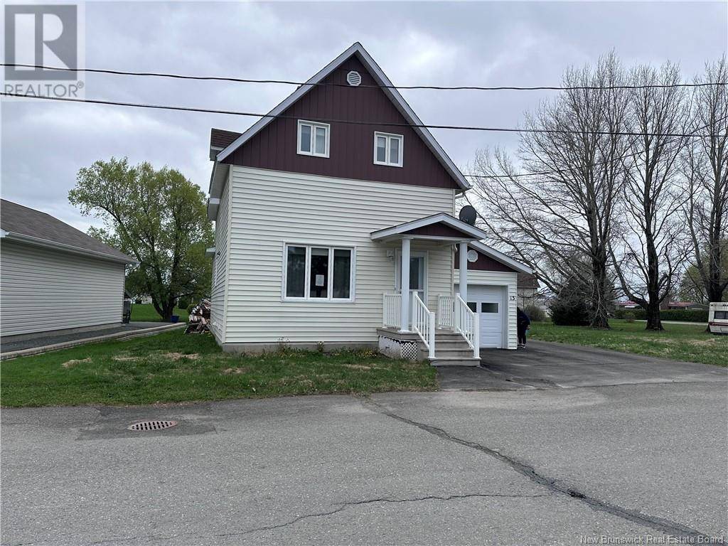 Grand-sault/grand Falls, NB E7E1Z8,13 Rue Violette