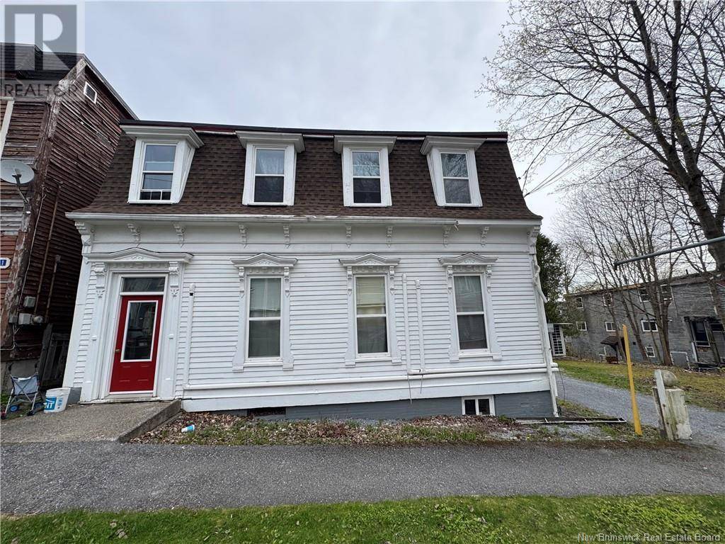 Saint John, NB E2K3Y1,79 Summer Street