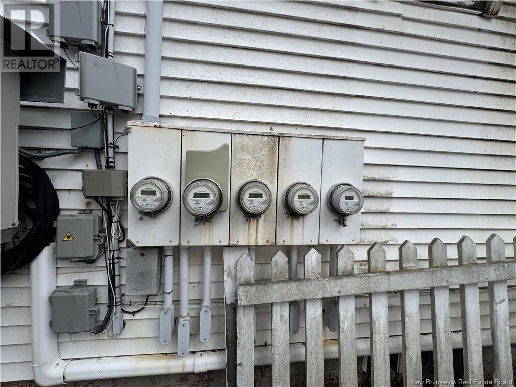 Saint John, NB E2K3Y1,79 Summer Street