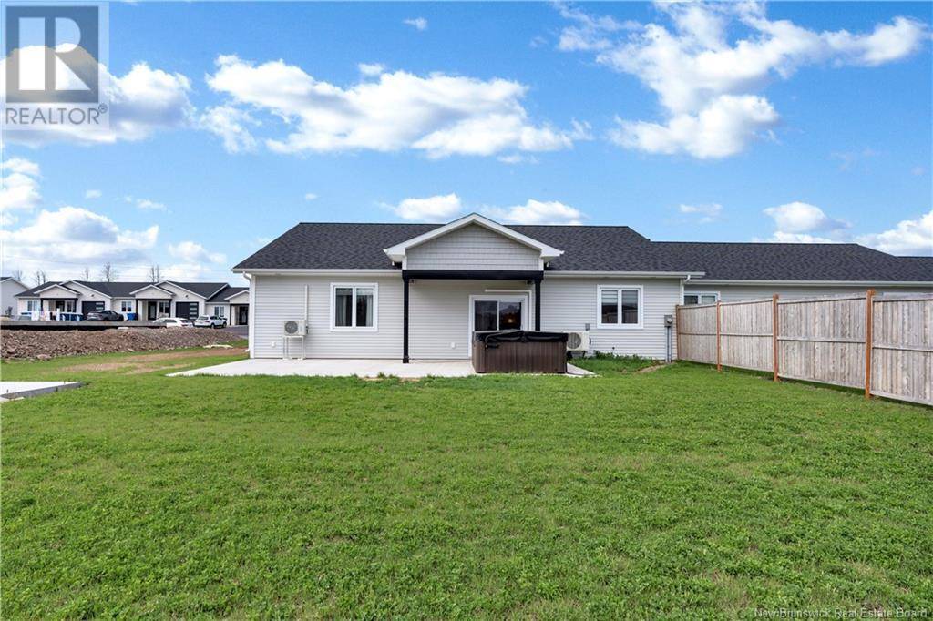 Petit-rocher, NB E8J0C1,85 Léonard Street