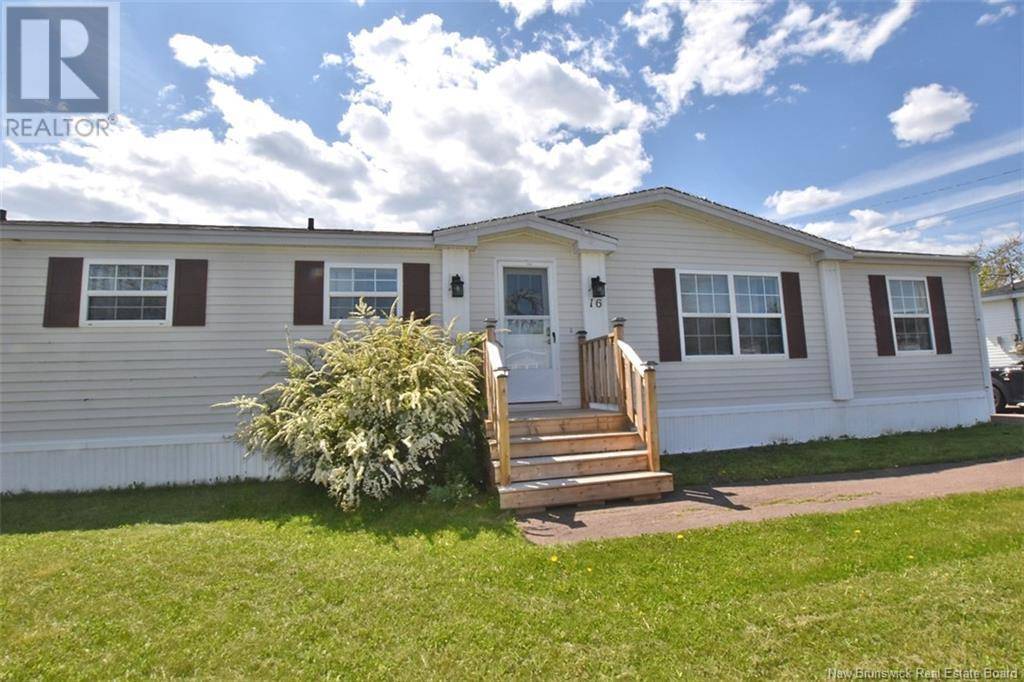 Moncton, NB E1H3C5,16 Scotch Pine Road