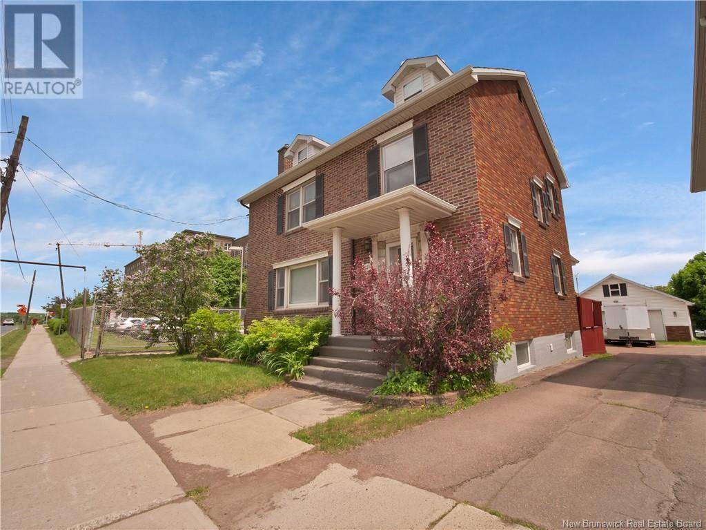 Moncton, NB E1C5K4,275 Universite Avenue