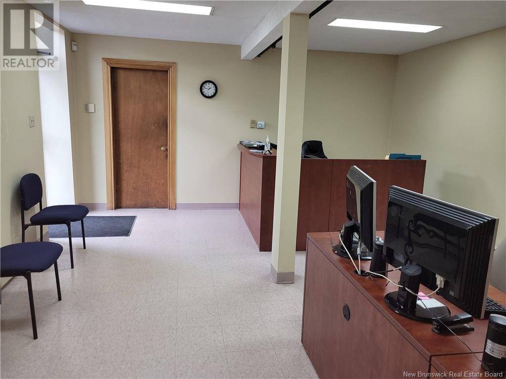 Saint John, NB E2M5V3,48 Hatheway Crescent