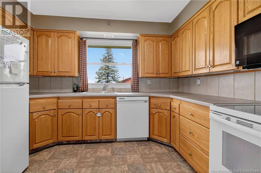 Riverview, NB E1B3S8,47 Woolridge Street