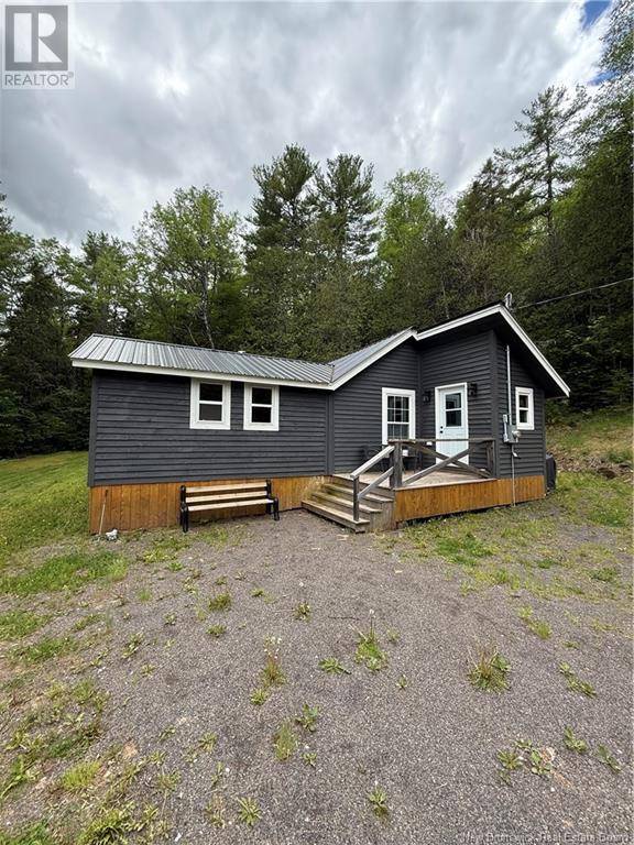 Cambridge-narrows, NB E4Z1H1,12 Beaver Lane