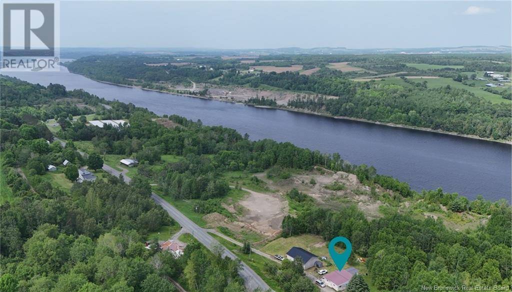 Pembroke, NB E7N1T8,5711 Route 105