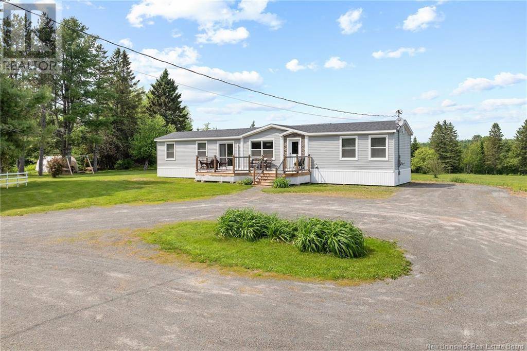 Fredericton Junction, NB E5L1V9,184 RIVERSIDE Drive