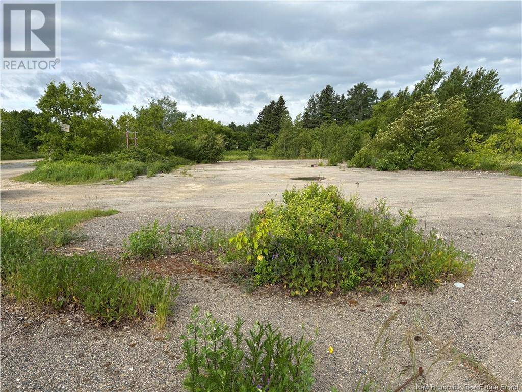 Bathurst, NB E2A2T1,1680 Miramichi Avenue
