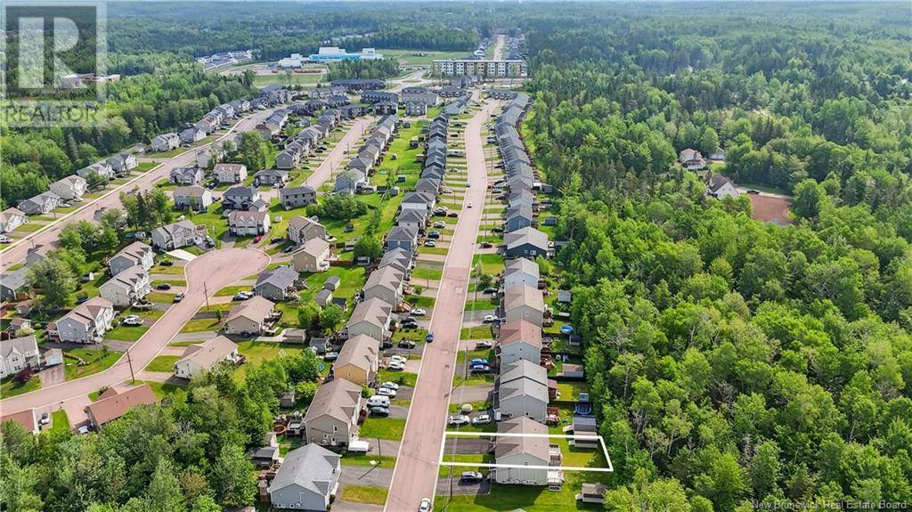 Dieppe, NB E1A9B1,73 des Érables Street