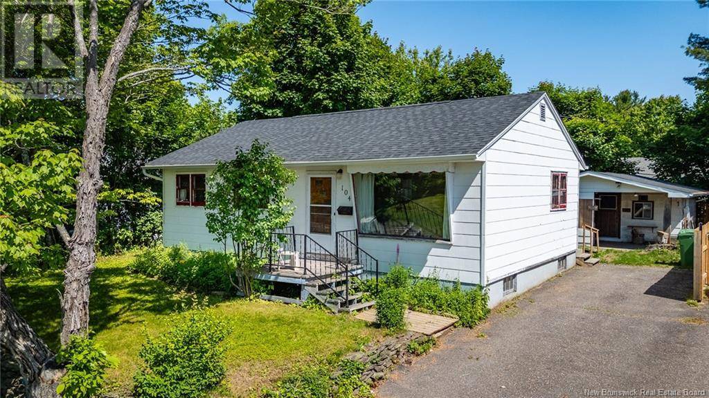 Fredericton, NB E3A1V4,104 MacFarlane Street