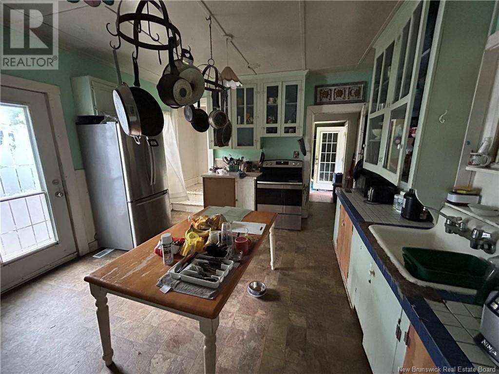 Shediac, NB E4P2G3,416 Main Street