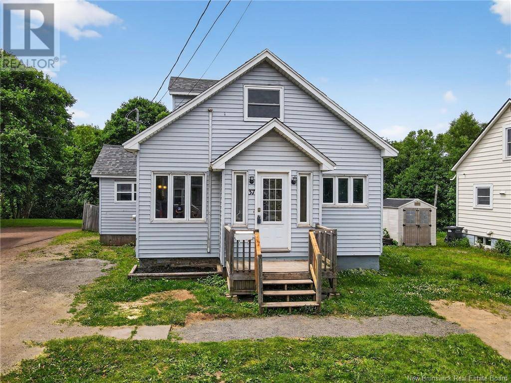 Moncton, NB E1A4E7,37 Gloucester Street